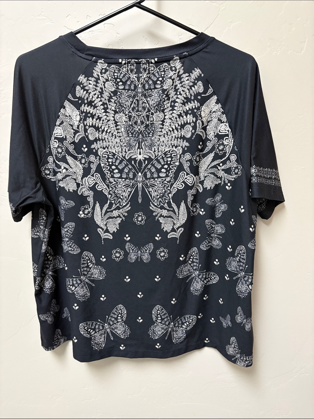 Johnny was bee active med tee - Picture 5 of 6